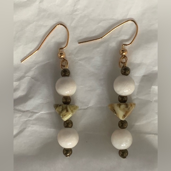 Hand Crafted earrings made with moonstone beads and a triangle agate stone bead. - Picture 2 of 2